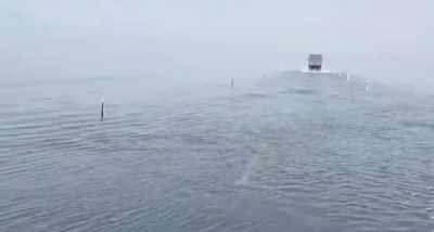 Вода пришла из России: появилось видео затопленных дорог в Костанайской области