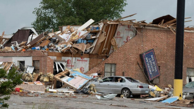 На США обрушился торнадо: погибли как минимум 18 человек (видео)