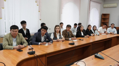 Встреча на тему «Государственные символы — основа национальной идентичности» прошла в Уральске