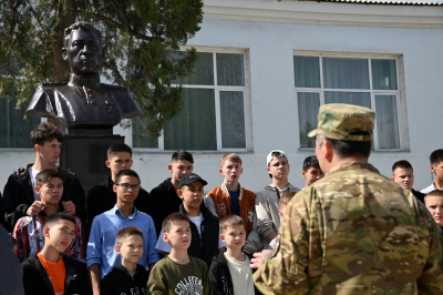 Где мальчишки становятся мужчинами: визит в военный колледж имени Сабыра Рахимова