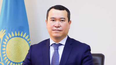 Берик Нажмиденов освобожден от должности судьи Верховного Суда