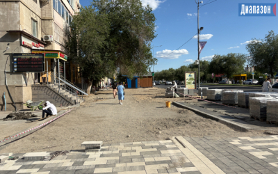 Почему в центре города меняют брусчатку