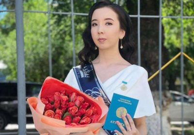Выпускница из Талдыкоргана набрала 137 баллов на ЕНТ