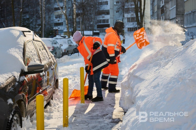 В Казани ночью начнется уборка снега на муниципальных парковках