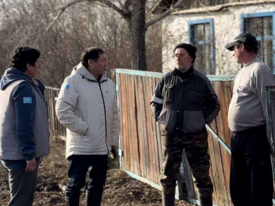 Депутаты Мажилиса: Пострадавшим от паводка оказывается своевременная помощь